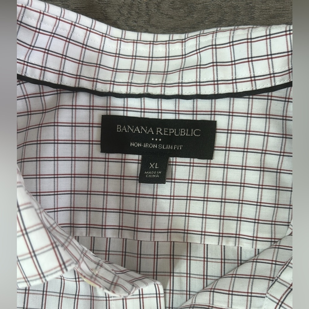 Banana Republic Men’s Shirt XL White/Red/Black - Picture 2 of 8